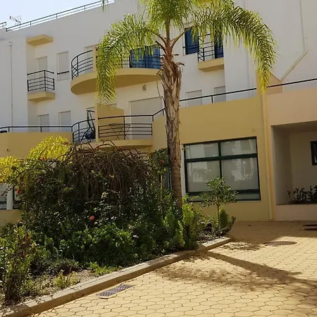 Sunshine - Golfplayer And Holidays Lagos